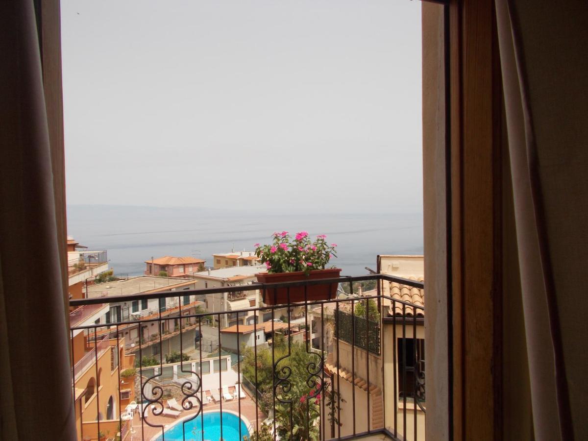 Il Melograno Apartment Taormina Buitenkant foto